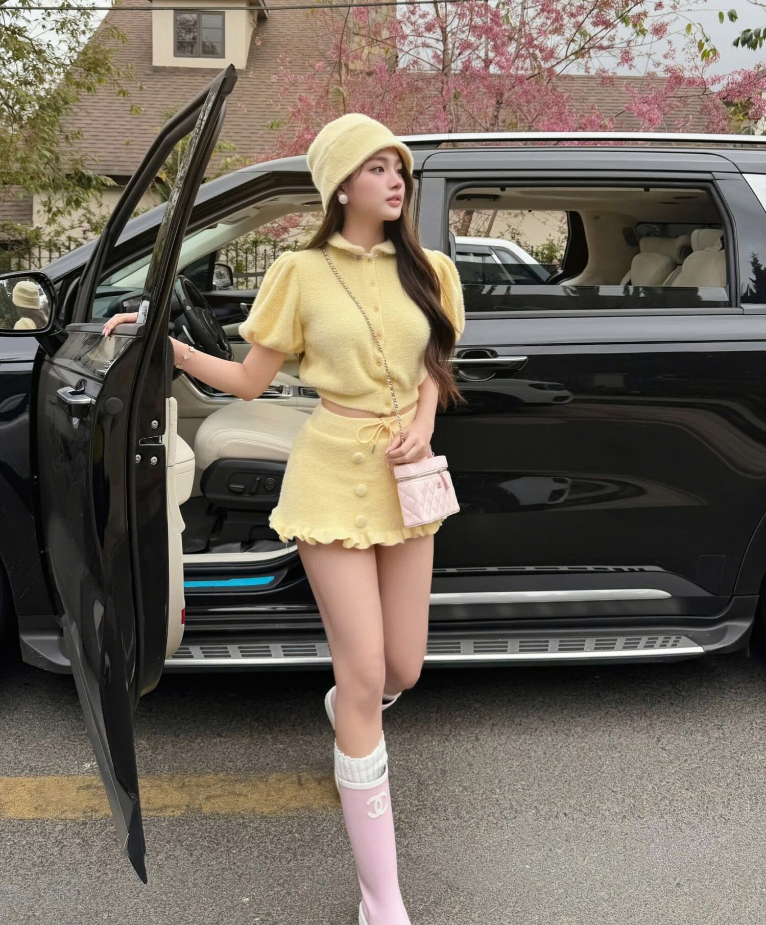 Mimi set